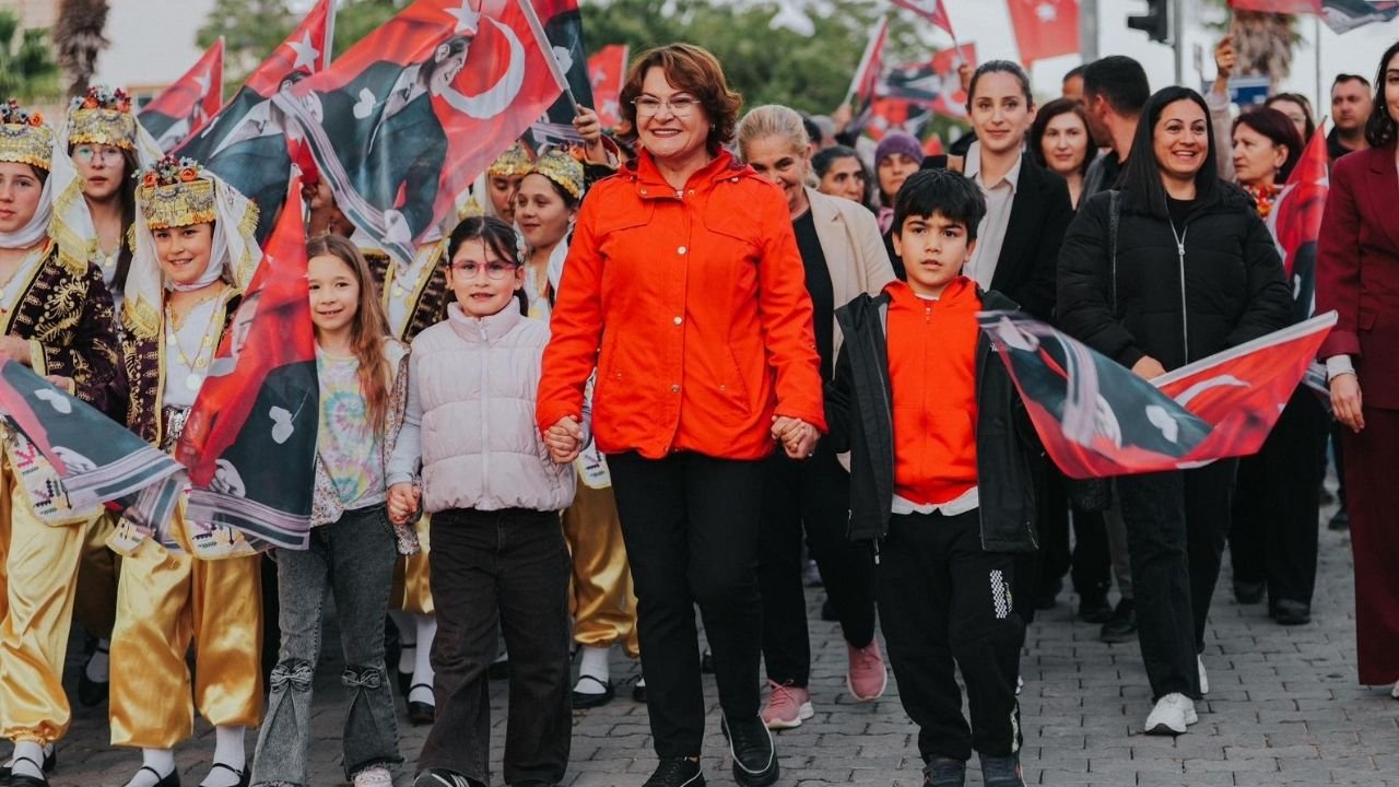 Didim’de 23 Nisan Coşkusu Kente Yayıldı1