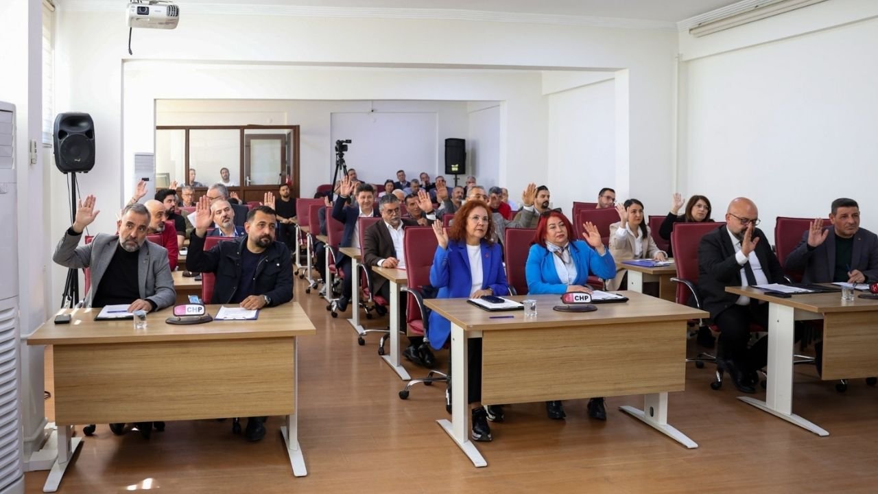 Efeler Belediye Meclisi’nden Eğitim Hamlesi