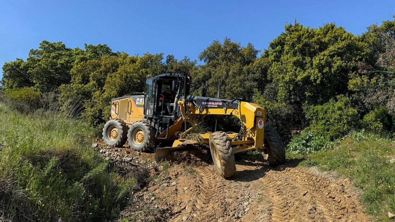 Efeler’de Yollar Açıldı