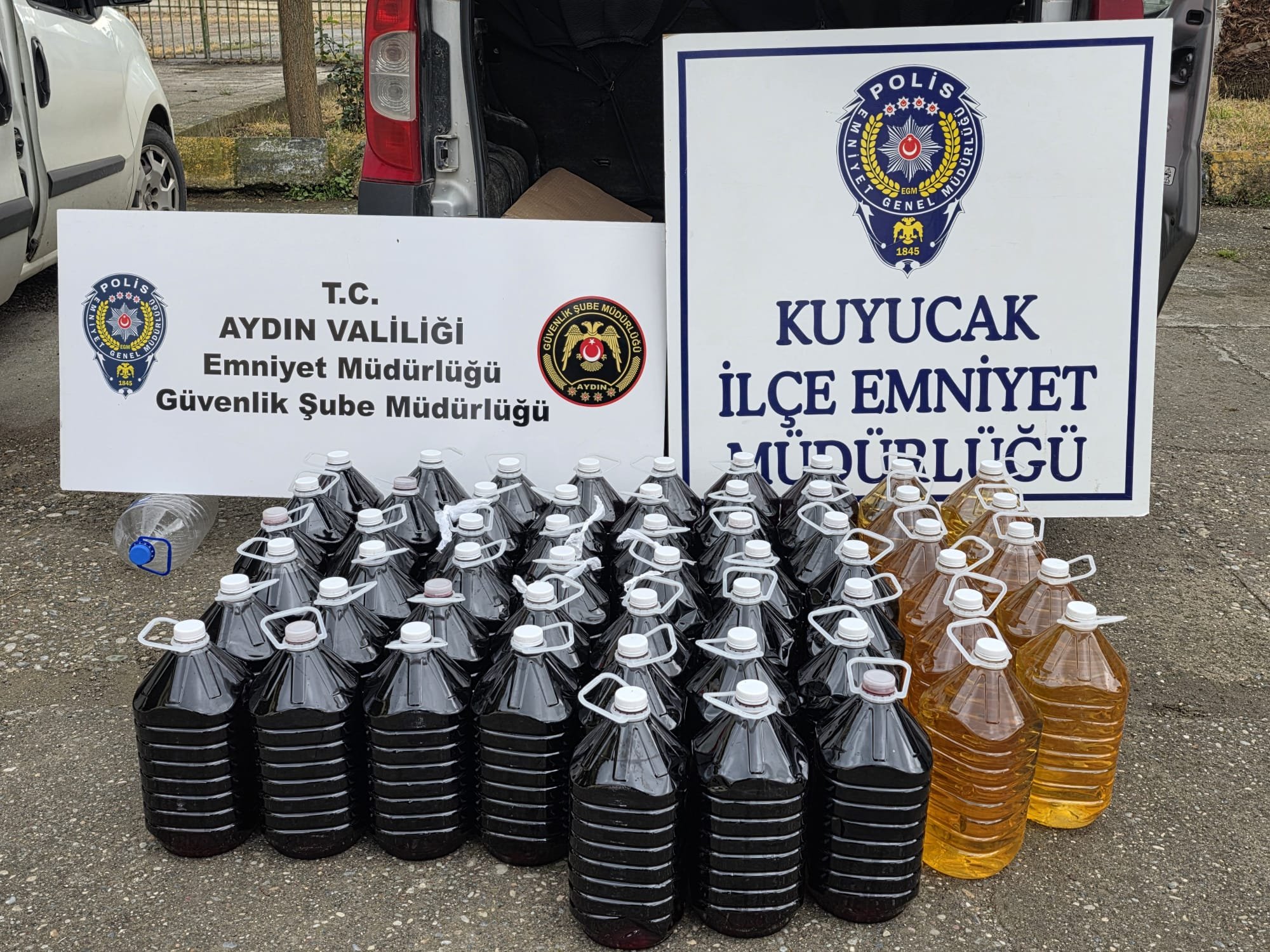 Aydın’da araçta 280 litre kaçak alkol yakalandı
