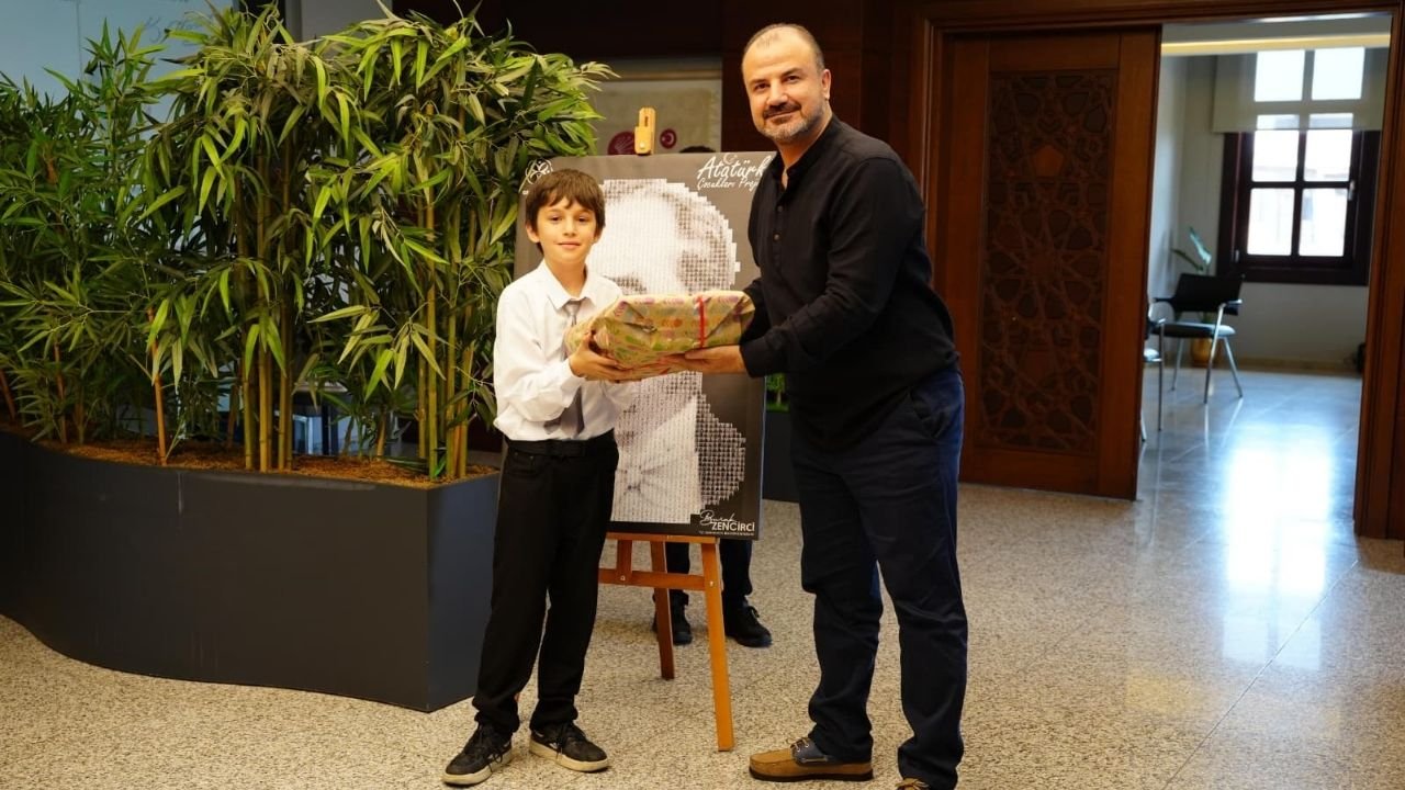 Germencik'te Başkan Zencirci Koltuğu Ve Yetkiyi Çocuklara Devretti