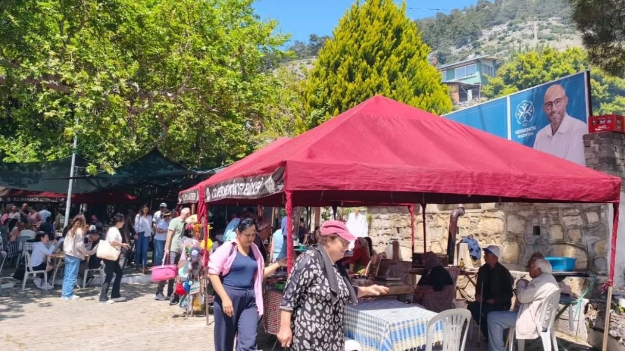 Germencik’te Selatin Köy Pazarı Yoğun Ilgi Gördü