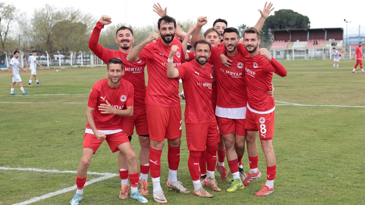 İnci̇rli̇ova Beledi̇yespor Bal'da 2