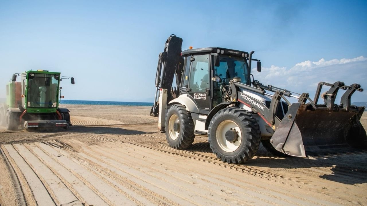 Kuşadası Plajlarında Hummalı Çalışma4