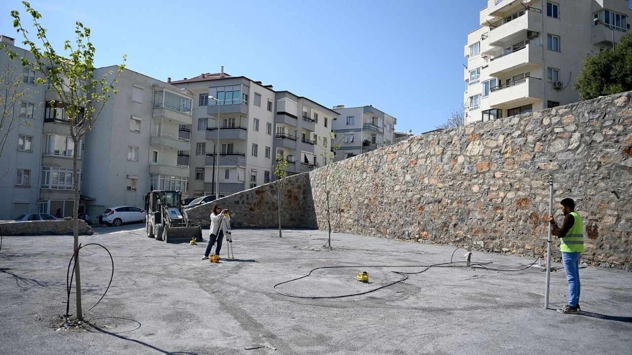 Kuşadası Türkmen Mahallesi’ne Yeni Park Kazandırılıyor1