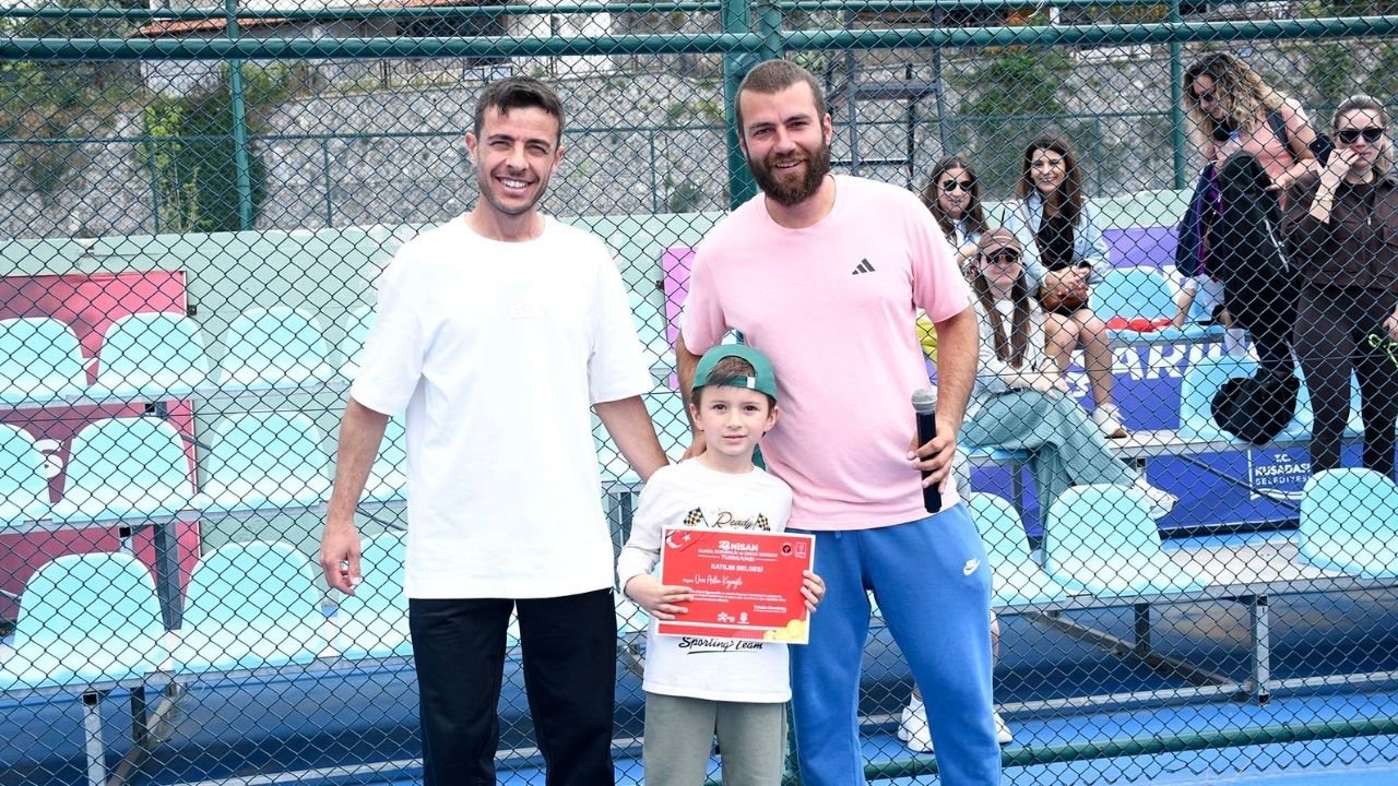 Kuşadası’nda 23 Nisan Tenis Turnuvası Başladı3
