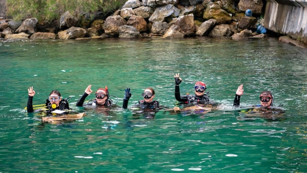 Kuşadası’nda Dünya Günü Etkinliği Dikkat Çekti