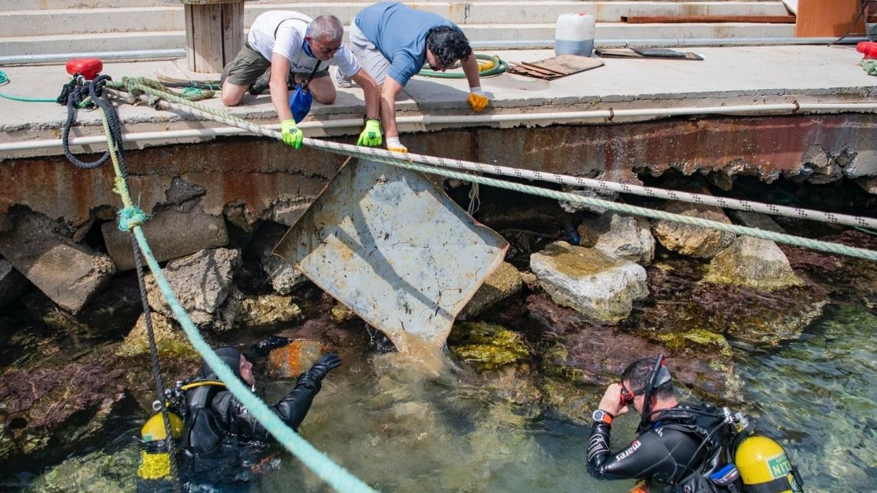 Kuşadası’nda Dünya Günü Etkinliği Dikkat Çekti3