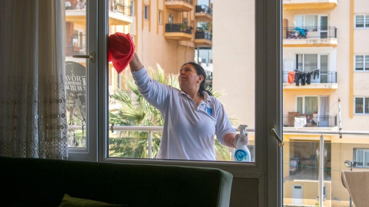 Kuşadası’nda Evde Bakım Hizmetiyle Hayatlar Değişiyor