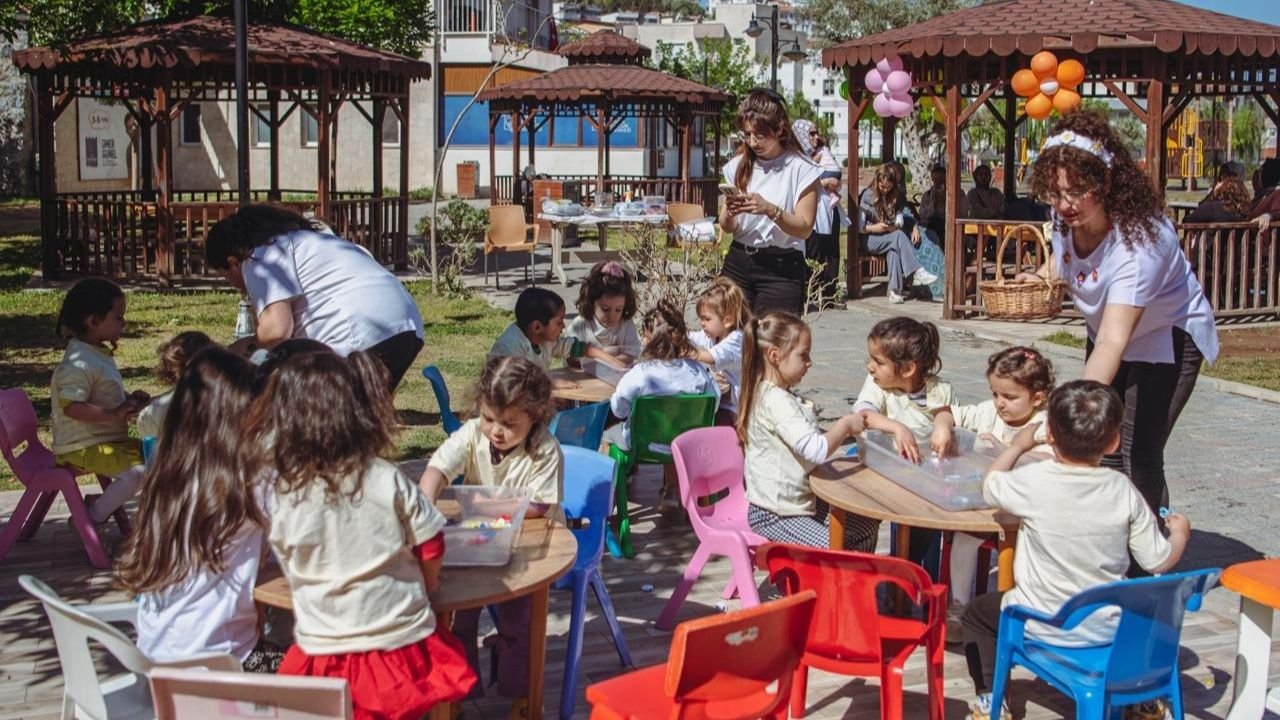 Kuşadası’nda Miniklere Çiçek Atölyesi4