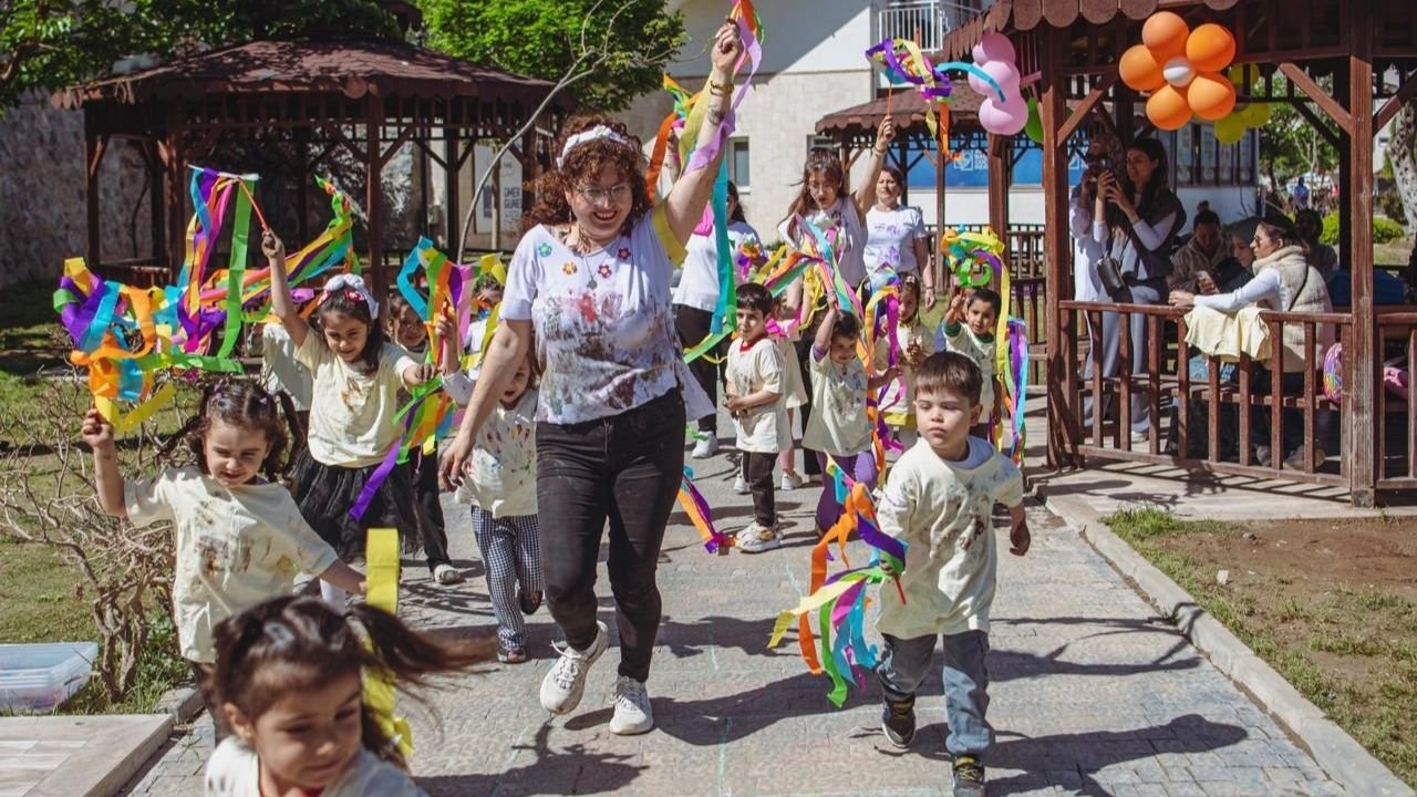 Kuşadası’nda Miniklere Çiçek Atölyesi6