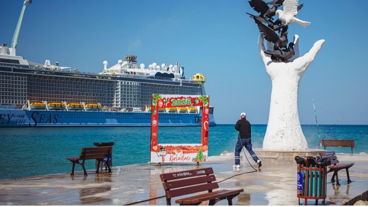 Kuşadası’nda Sahil Bölgesine Estetik Dokunuş