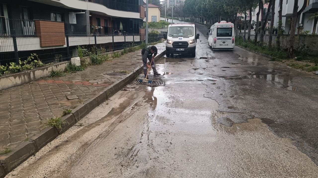 Kuşadası’nda Yol Çalışmaları Hız Kesmiyor4