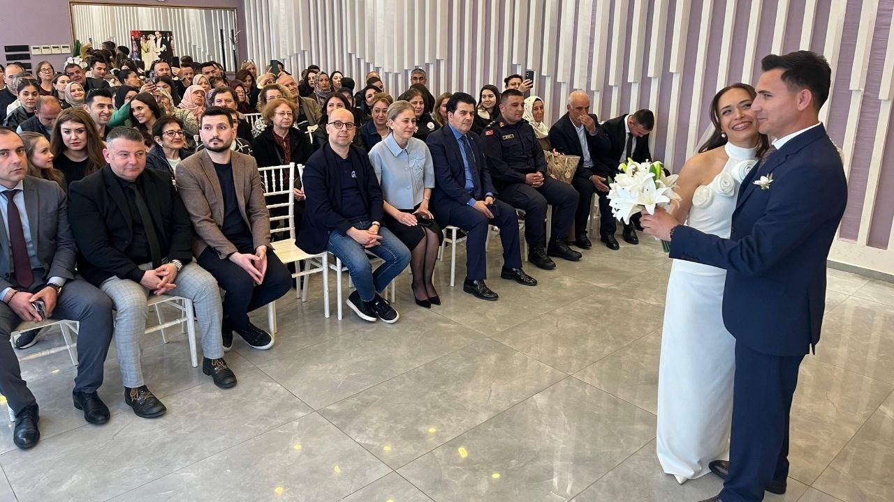 Nazilli'de Protokolü Buluşturan Nikah