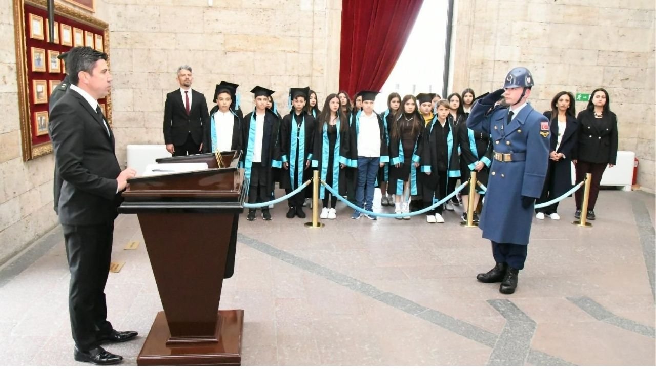 Nazillili Öğrenciler Ata'nın Huzurunda2