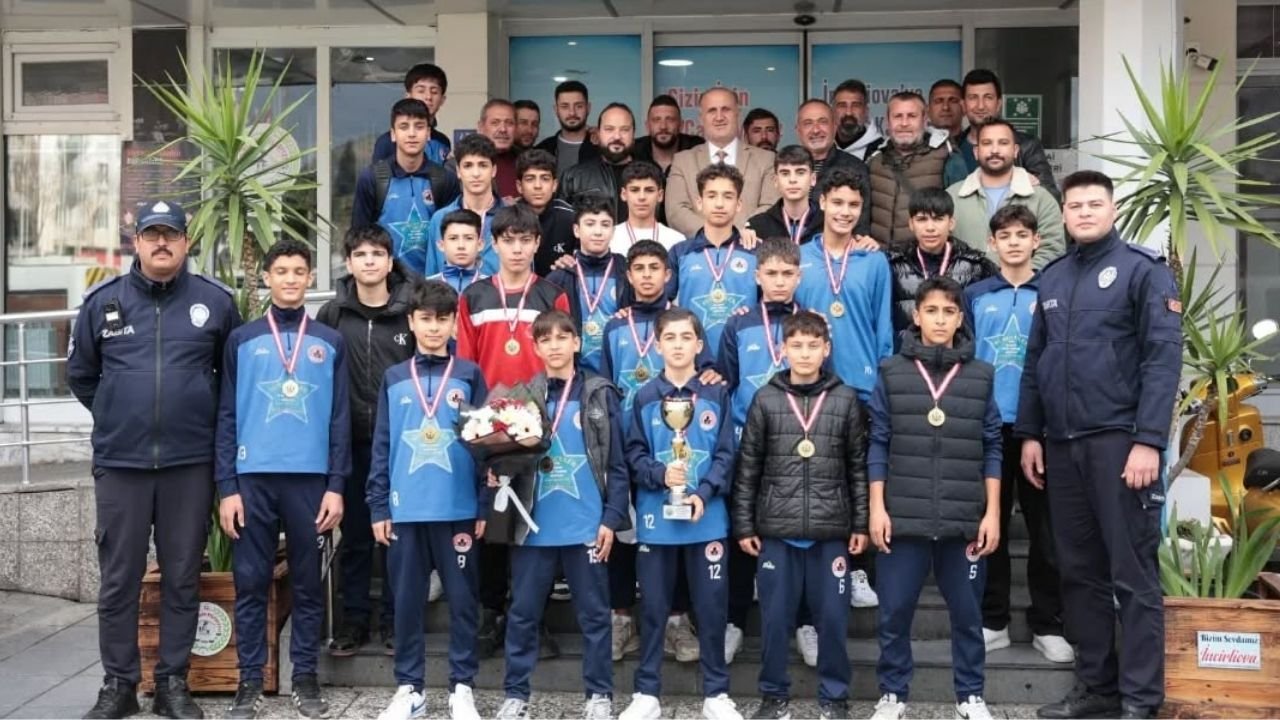 Şampiyonlardan Başkan Kaya’ya Ziyaret1