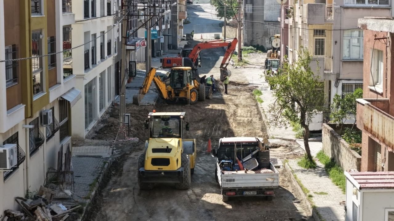 Söke Fatih Caddesi’nde Yol Yenileme Çalışması Başladı