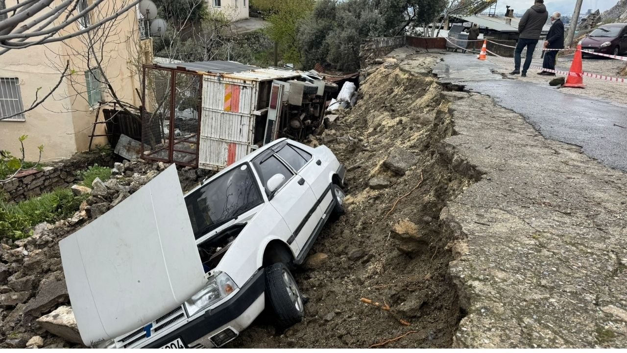 Söke’de Şiddetli Yağış Sonrası Istinat Duvarı Çöktü4