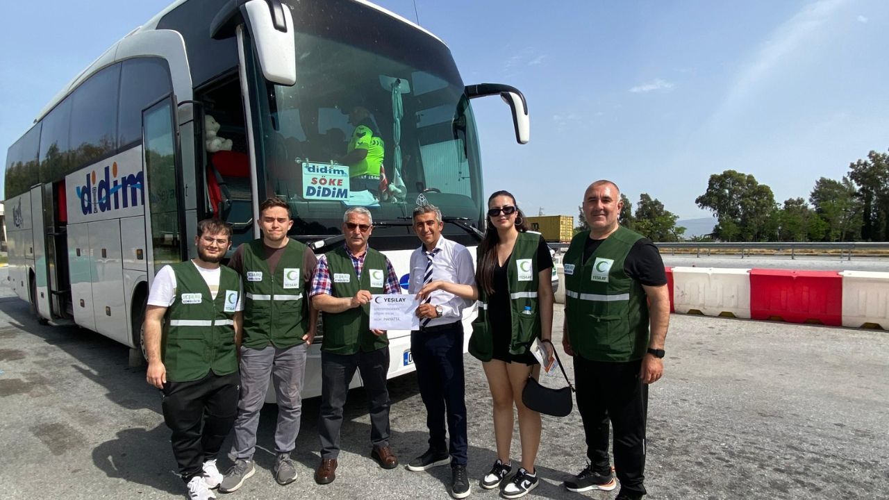 Aydın Yeşilay Trafikte Telefon Kullanımına Karşı Sahaya Indi1