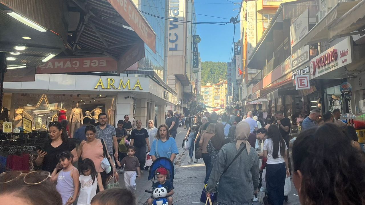 Aydın’da Bayram Arifesi Yoğunluğu2