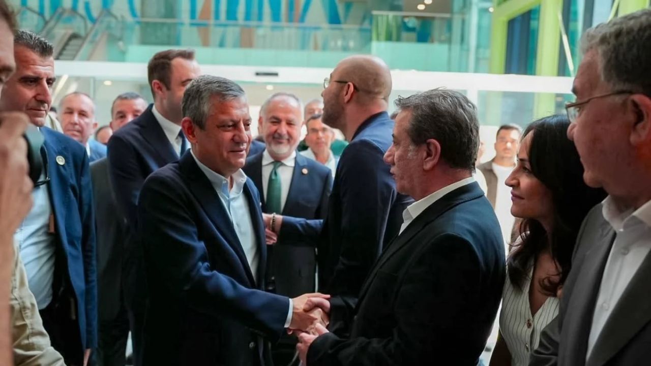Aydınlı Başkanlar Özgür Özel’in Yanında1