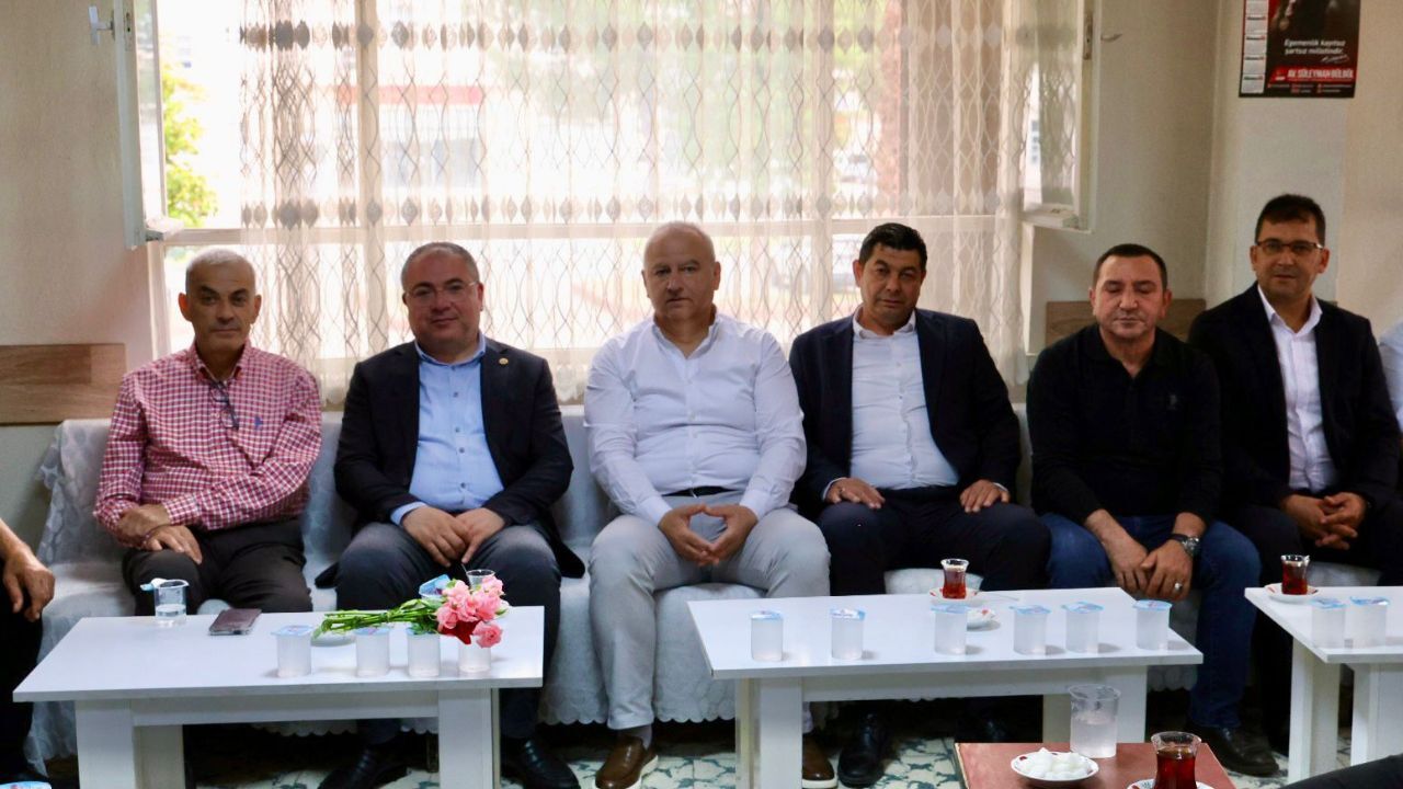 Başkan Kıvrak Bayram Sevincini Hemşehrileriyle Paylaştı7