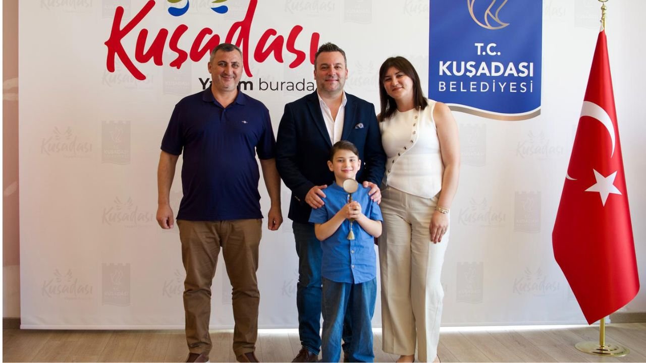 Başkan Vekili Demirtaş Minik Kaşifi Ağırladı1