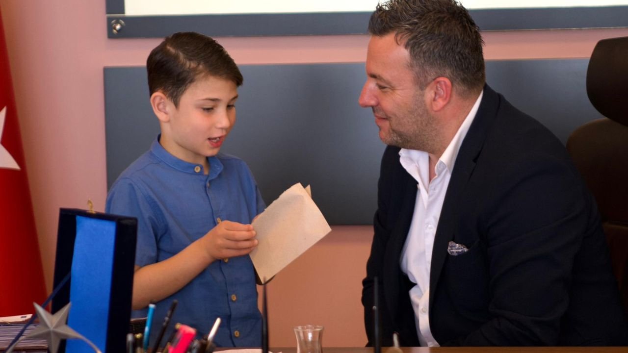 Başkan Vekili Demirtaş Minik Kaşifi Ağırladı2