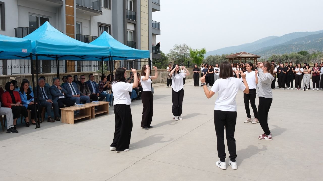 Buharkent’te Genç Fest Bahar Şenliği4