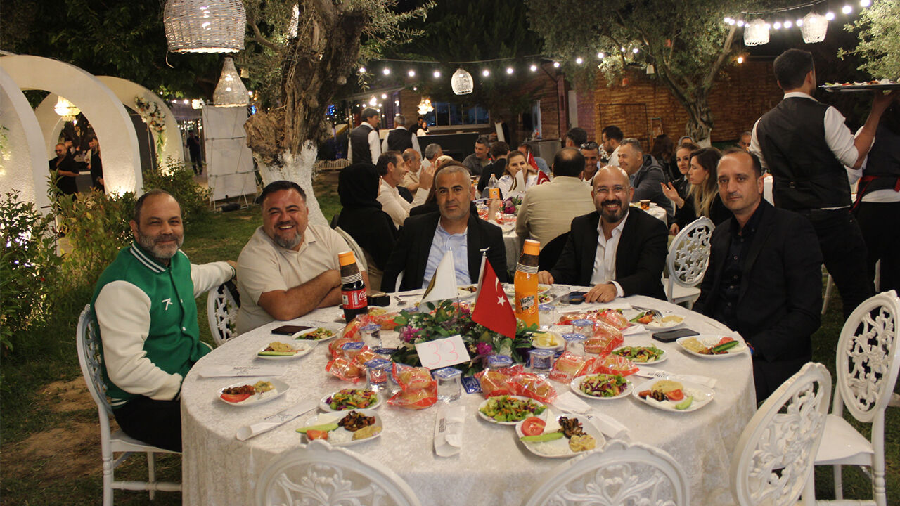 Cüneyt Doğruer Gece1