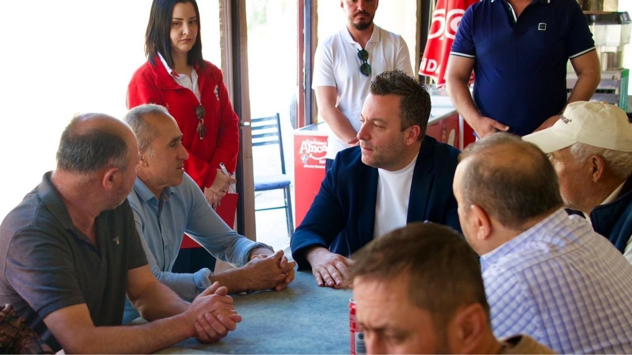 Demirtaş, Vatandaşlara Hizmet Sözü Verdi1