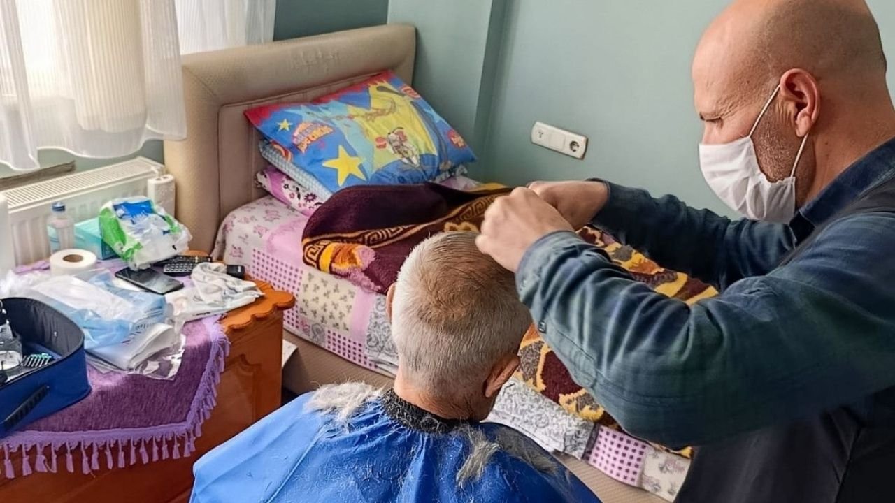 Efeler’de Dayanışma Rüzgârı Esiyor!1