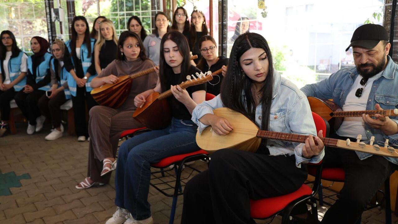 İsabeyli'de Öğrenci Şenliği 3