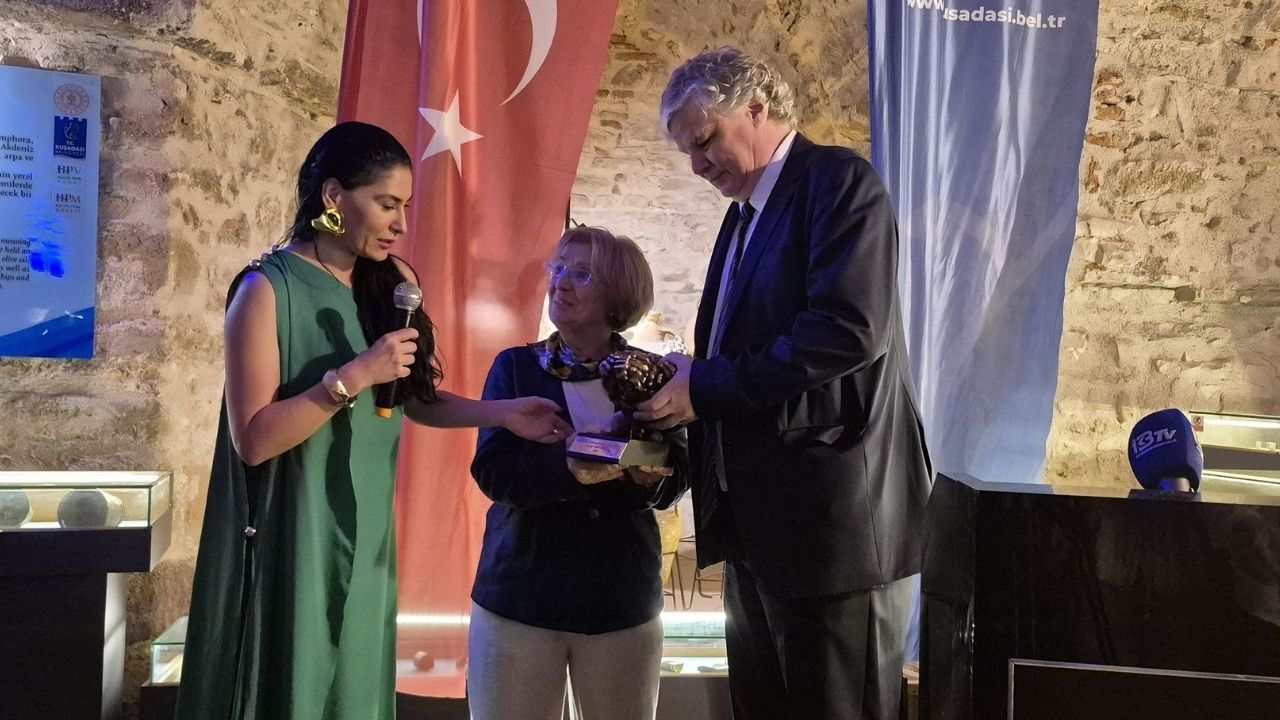 Kuşadası Lütfi Suyolcu’nu Unutmadı5