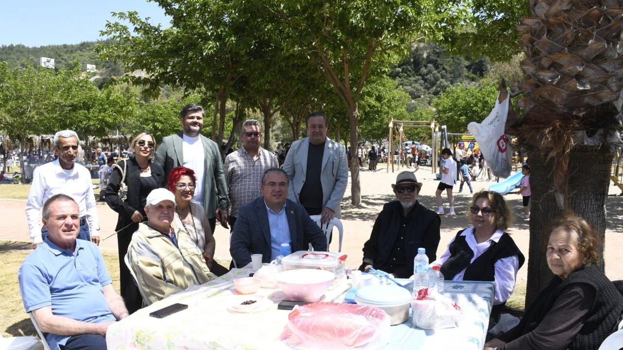 Kuşadası’nda Anneler Günü Buluşması4