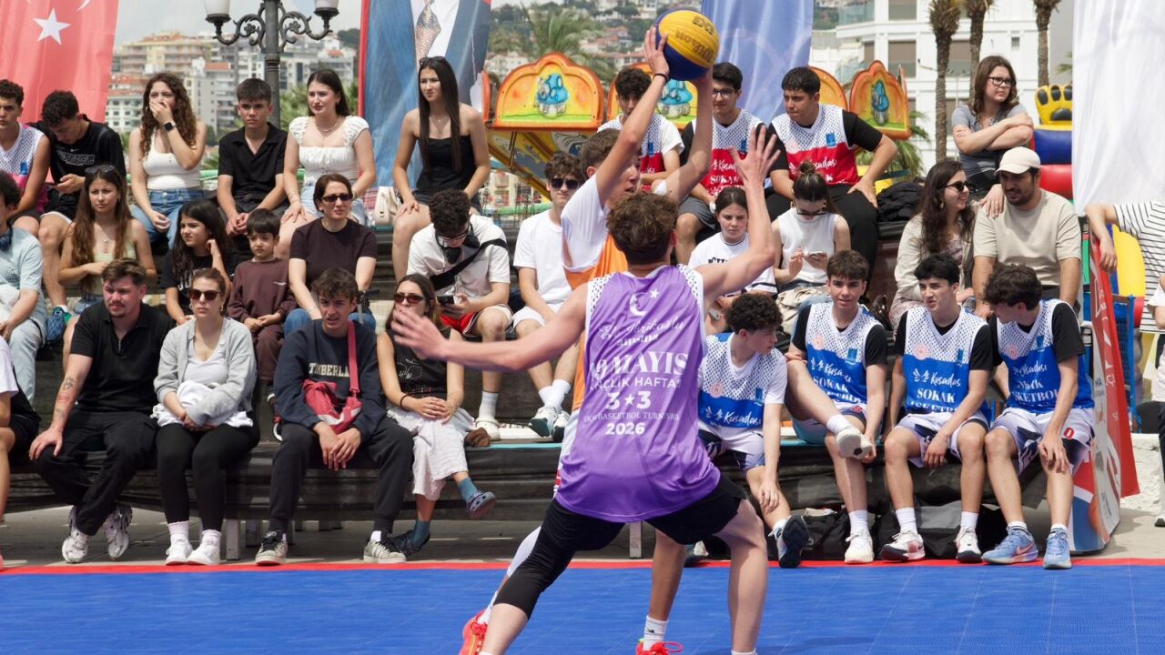 Kuşadası’nda Basketbol Heyecanı Meydanı Salladı 2