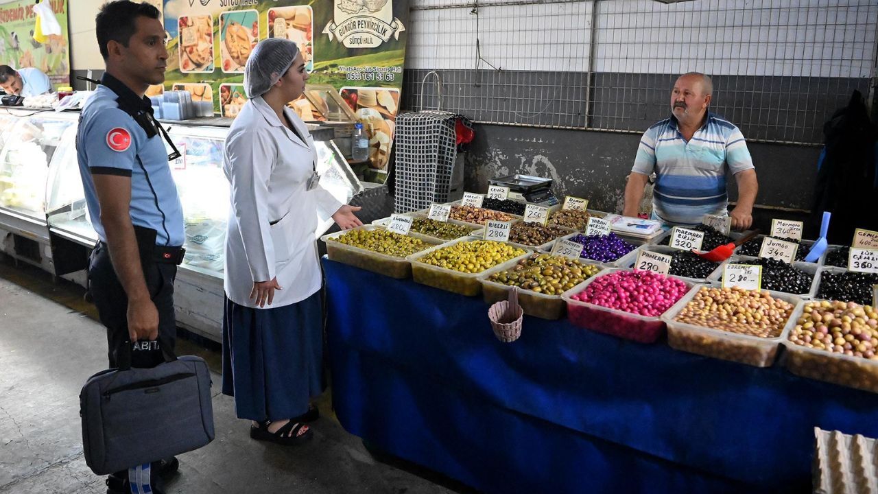 Kuşadası’nda Bayram Öncesi Sıkı Denetimi