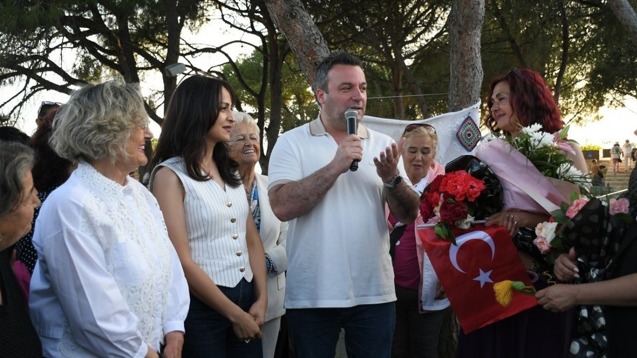 Kuşadası’nda Kadın Emeği Defilesi'ne Yoğun Ilgi3