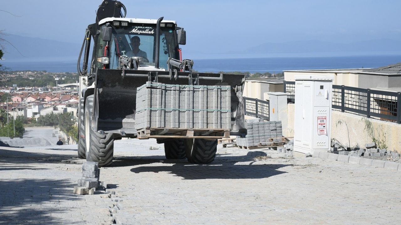 Kuşadası’nda Yaz Öncesi Yol Yatırımları Hızlandı1