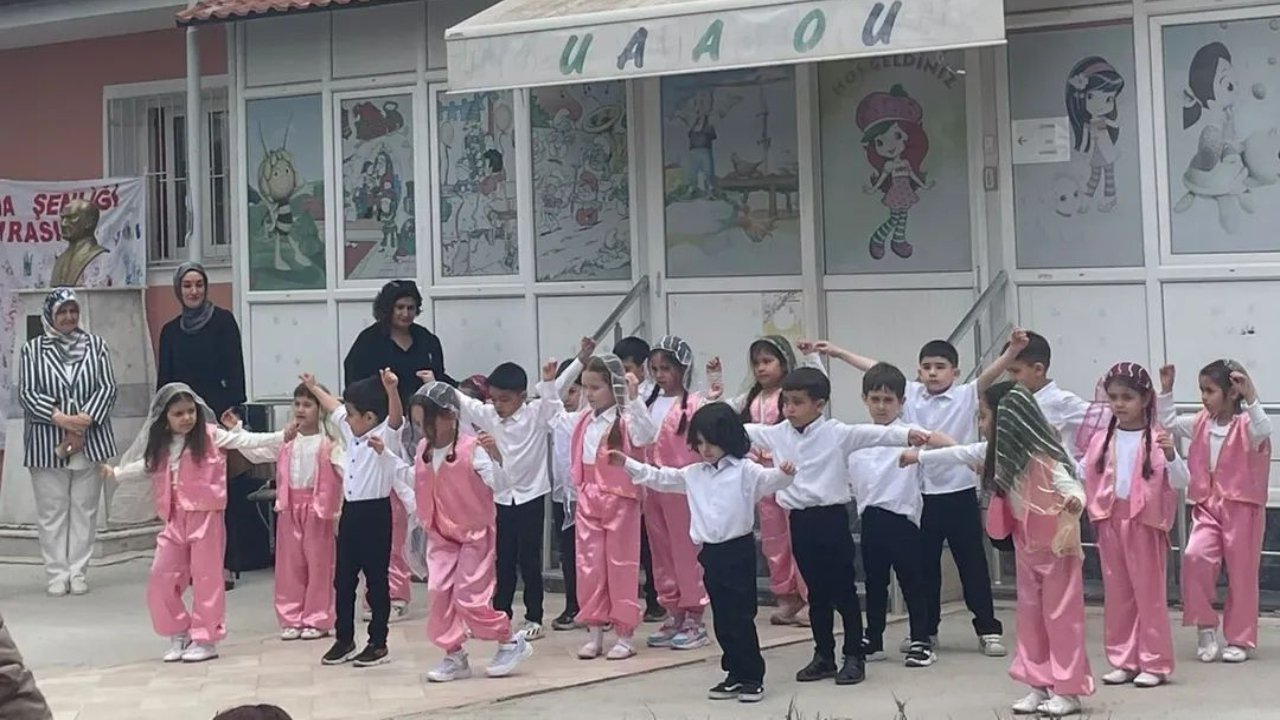 Kuyucaklı Miniklerin Etkinliği Büyüledi 2
