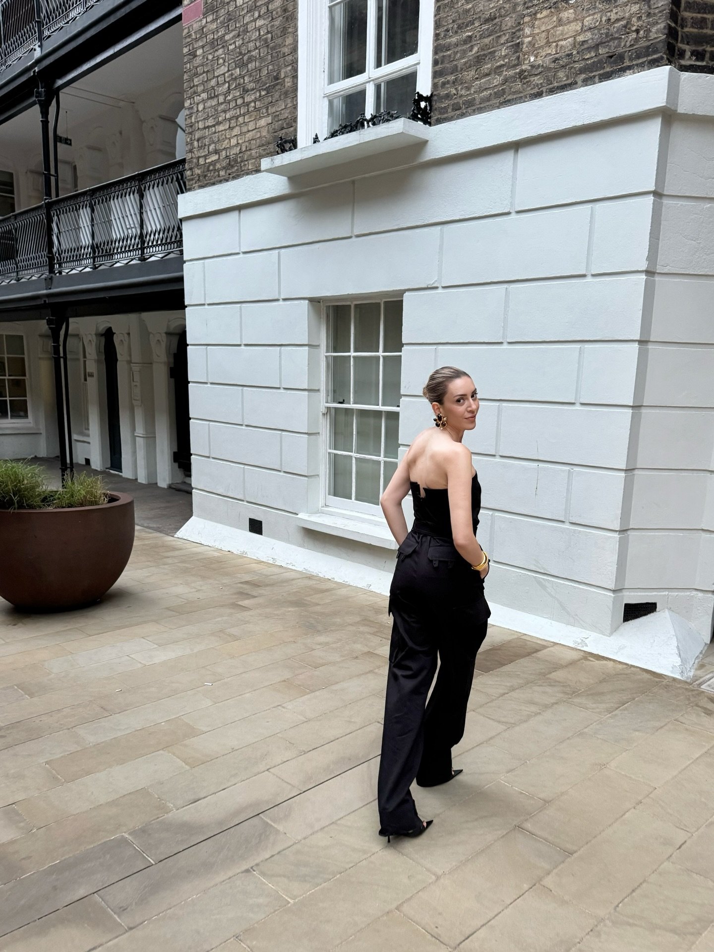 Sinem Kobal Londra (3)