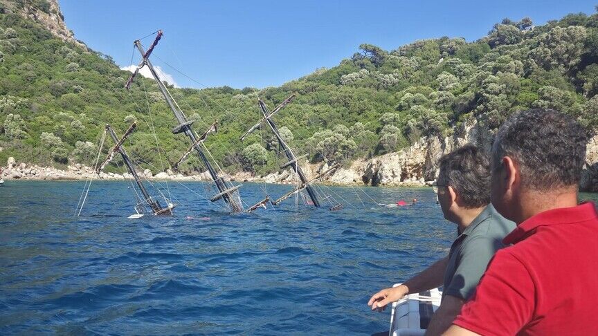Denizde can pazarı: Günlük tur teknesi battı