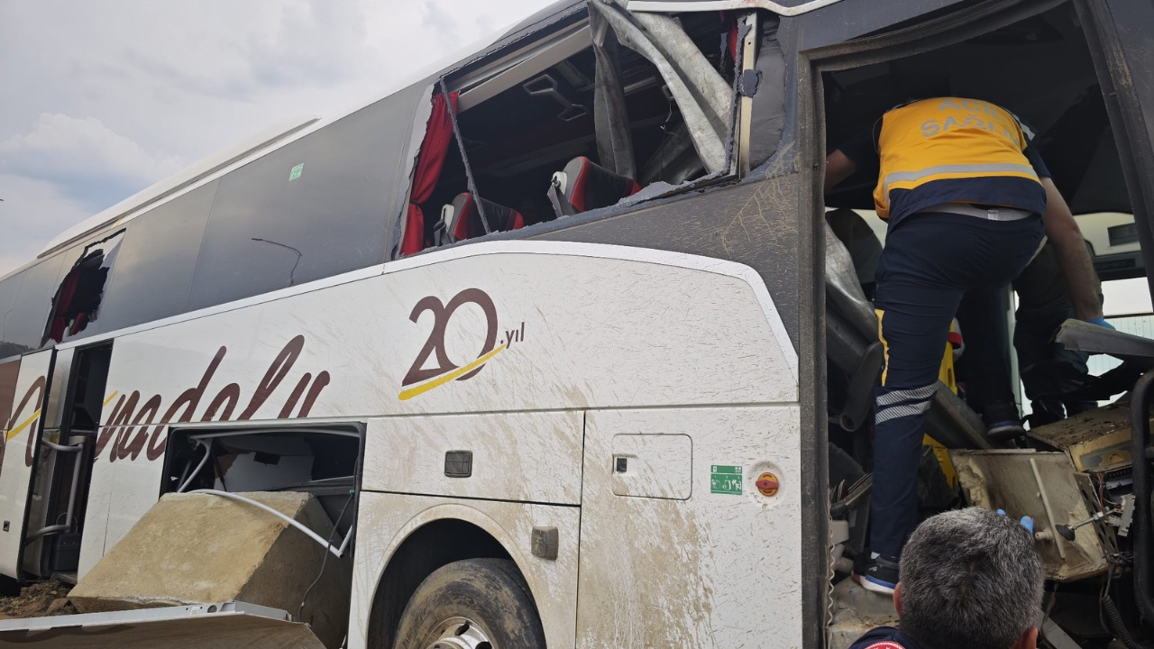 Aydın'da Katliam Gibi Kaza Muavinin Bacağı Ampüte Oldu-2