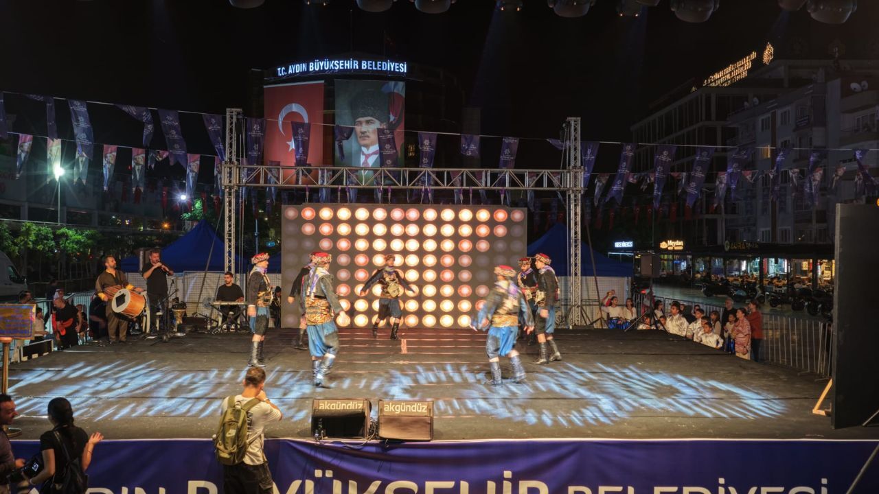 Aydın’da Ritim Ve Halk Dansları Gecesi4