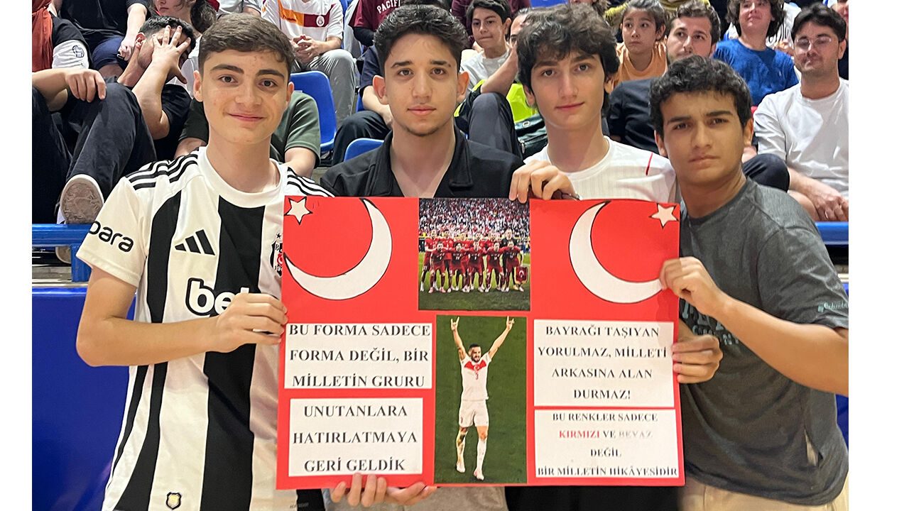Aydınlı Gençlerden Net Mesaj
