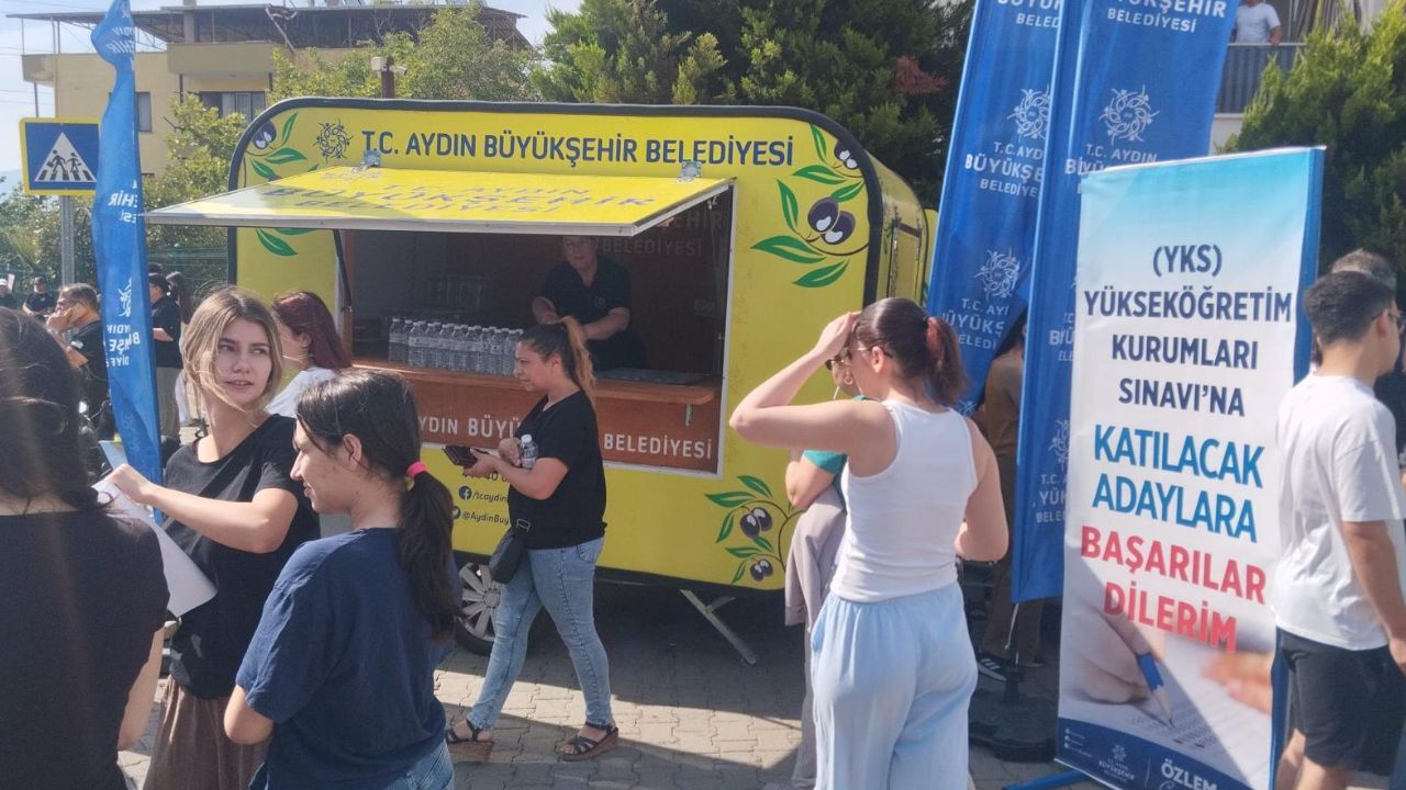 Başkan Çerçioğlu Yks Sabahı Gençleri Yalnız Bırakmadı1