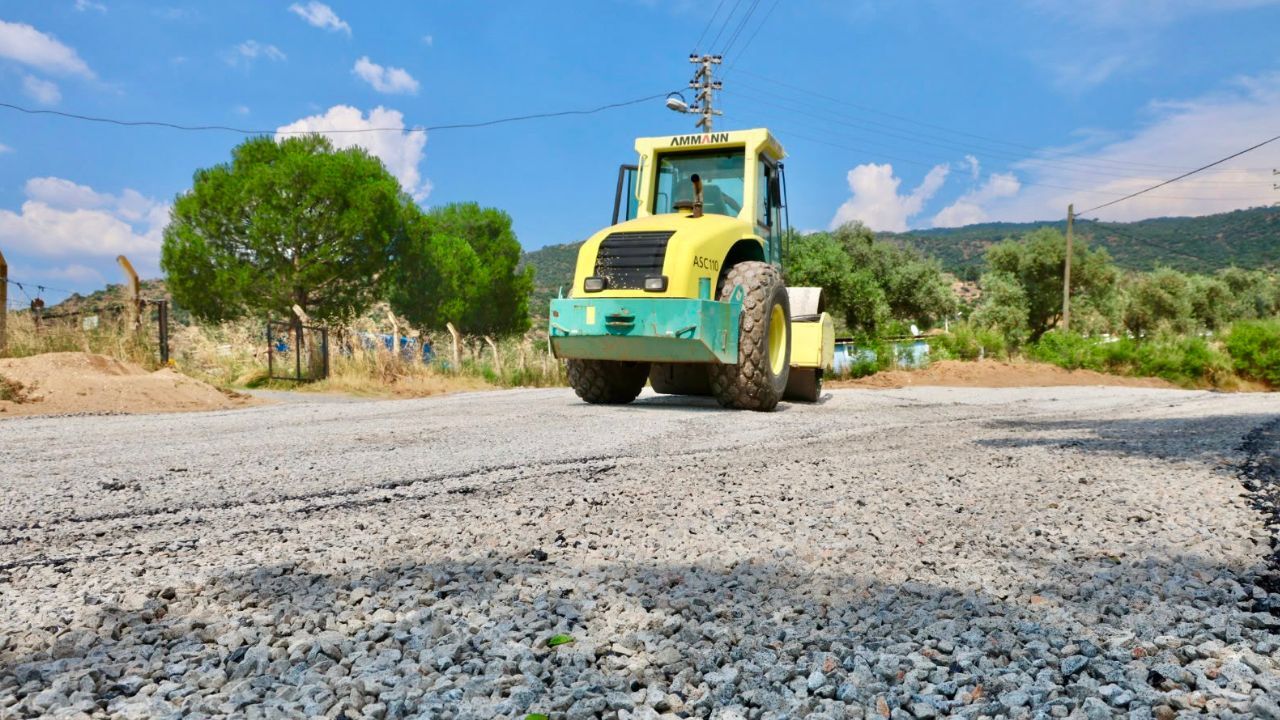 Başkan Kıvrak’tan Evciler’e Yol Yatırımı1
