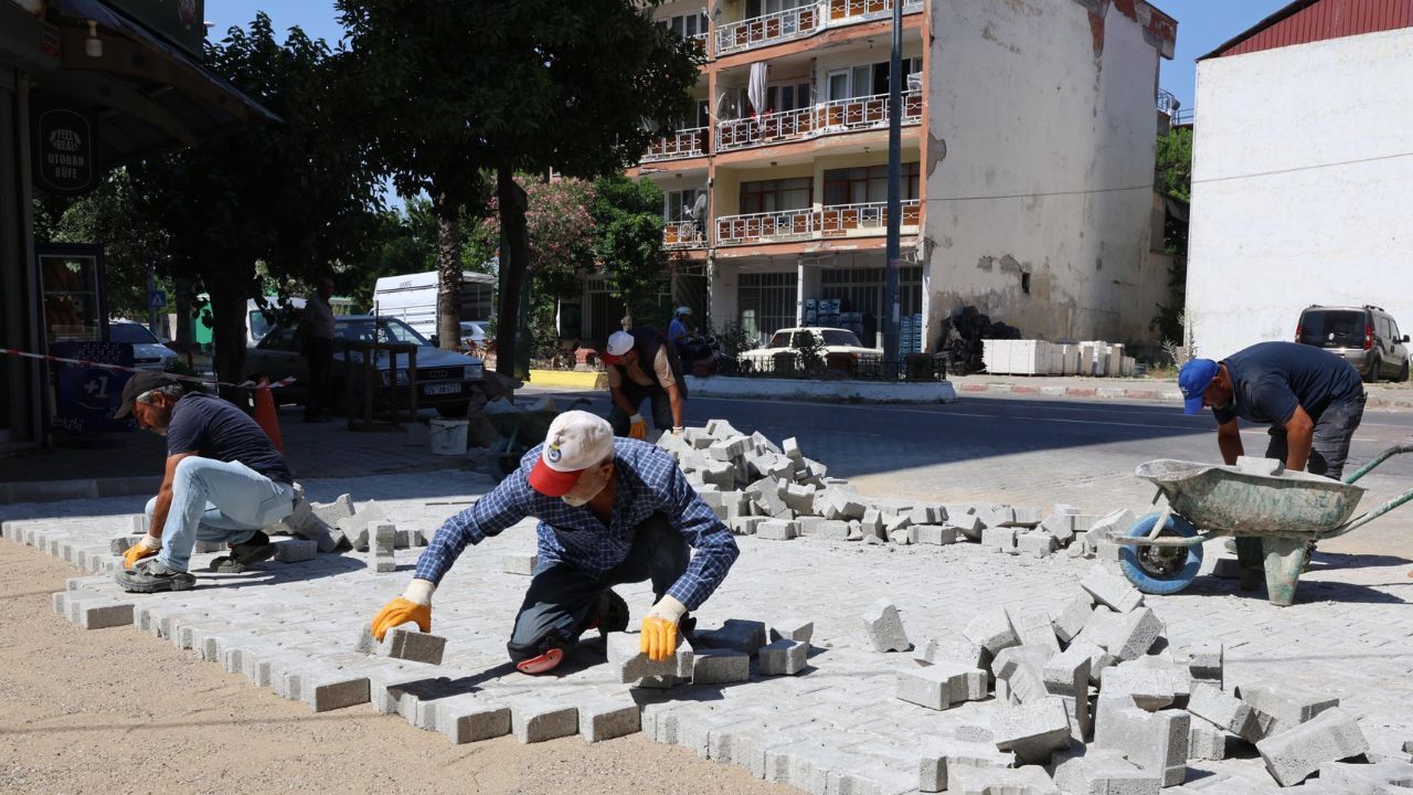 Başkan Tetik 41 Noktadaki Yol Çalışmasını Yerinde Inceledi3