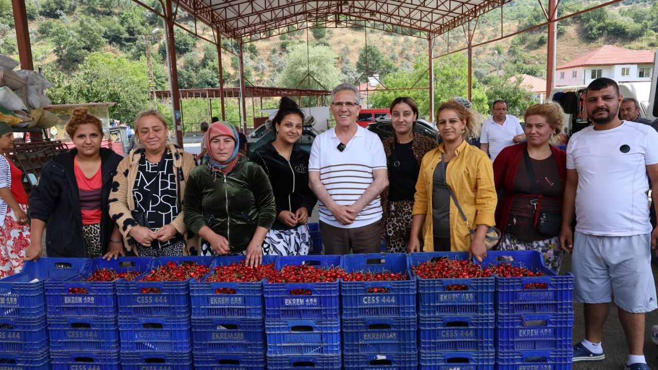 Başkan Tetik Kiraz Üreticileriyle Buluştu