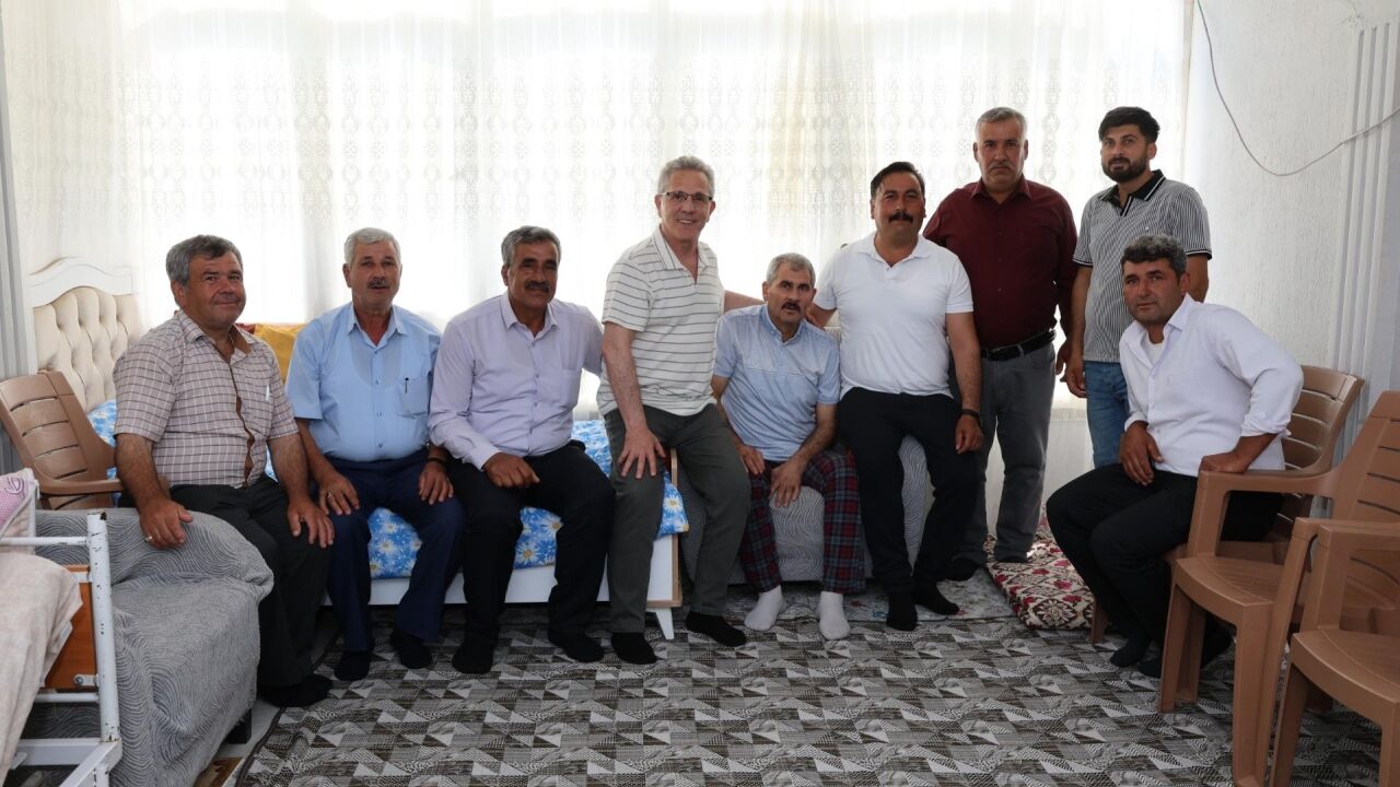 Başkan Tetik Mahalle Mahalle Geziyor 2